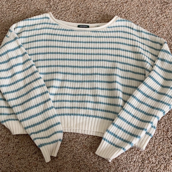 Blue and white cropped sweater - Picture 1 of 2